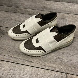 Michael Kors white/brown elastic slipon monogram and gold stud sneakers size 6.5